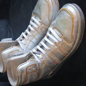 Men's Levi's hightop sneakers